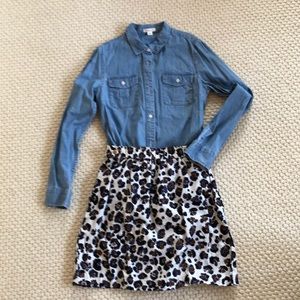 Girls skirt outfit.